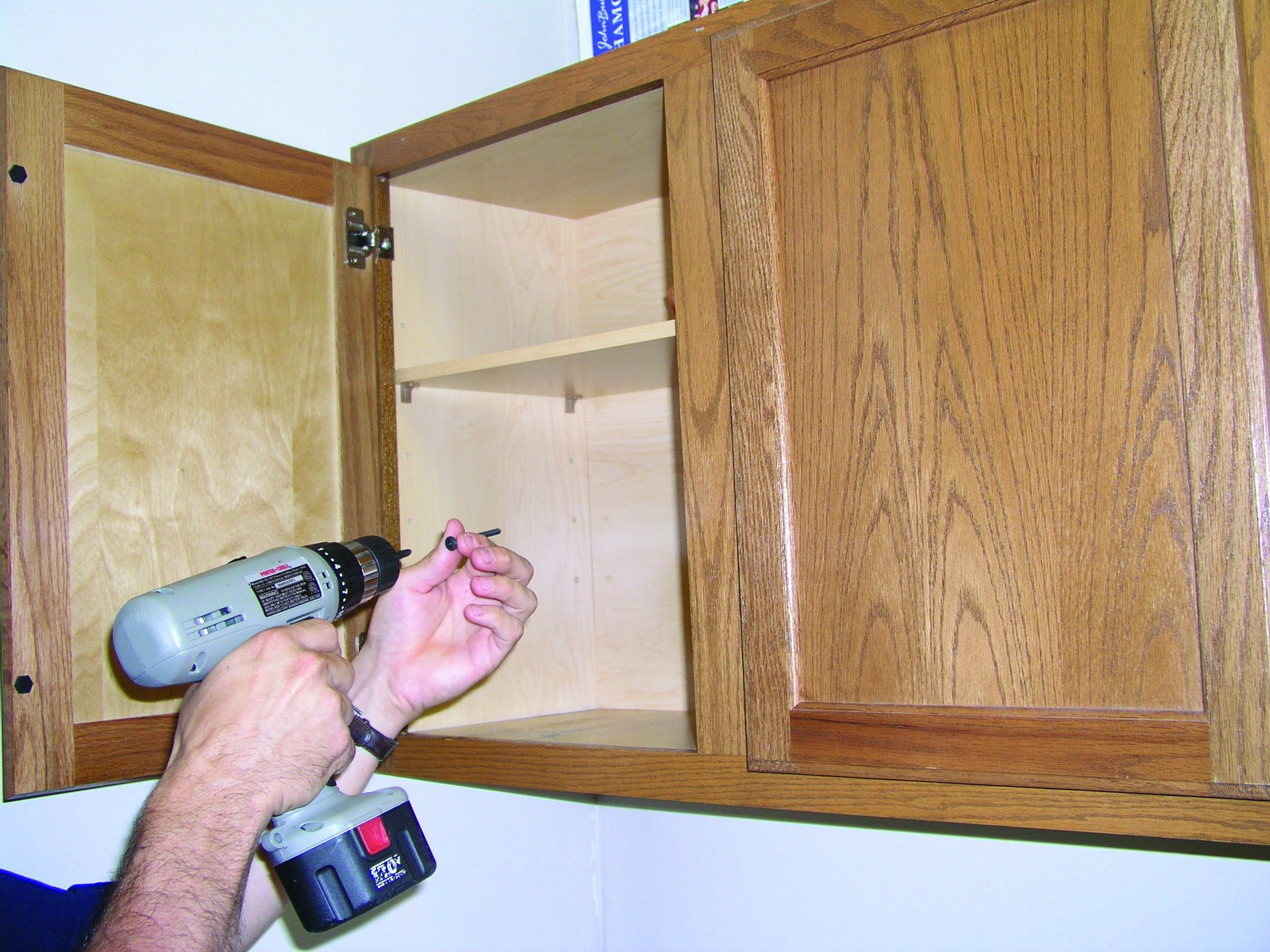 slide 3 of 3, Hillman 1.5-in L x Brass Shelf pins 4 -Pack, 1 ct