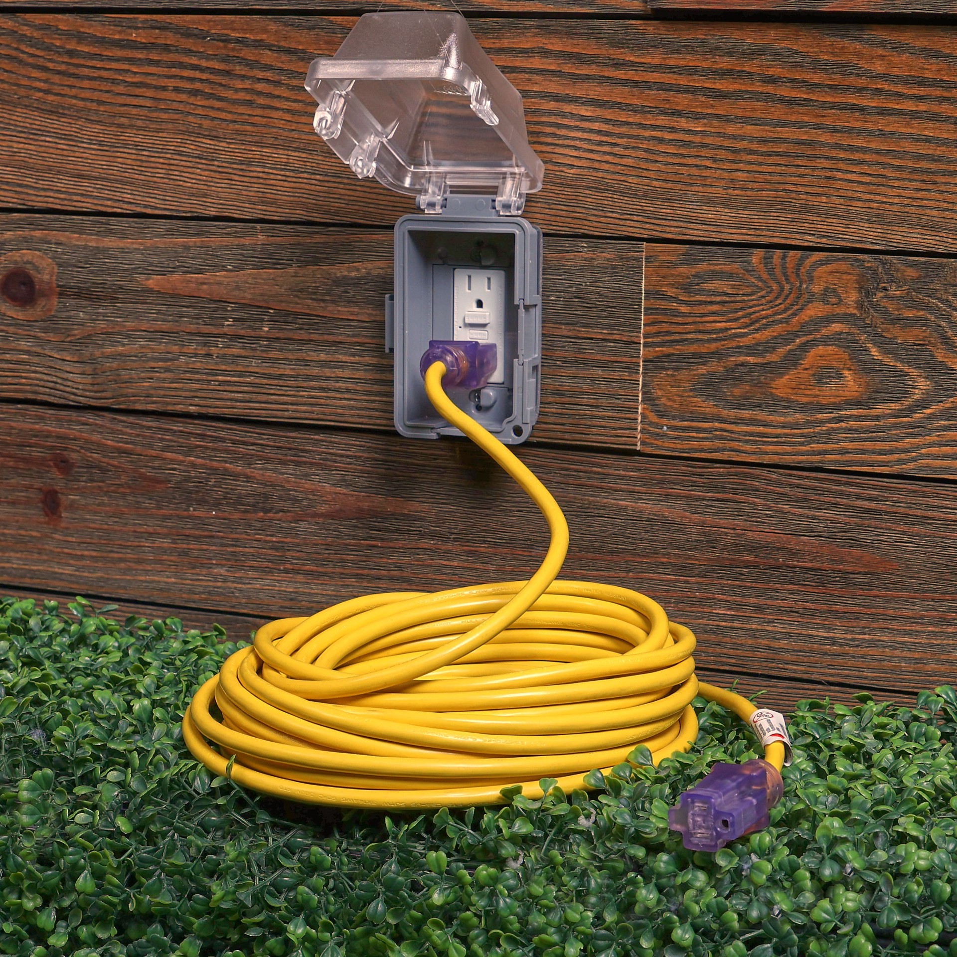 slide 4 of 6, Utilitech 50-ft 14 / 3 Medium Duty 3 Prong Yellow Outdoor Extension Power Cord, 1 ct