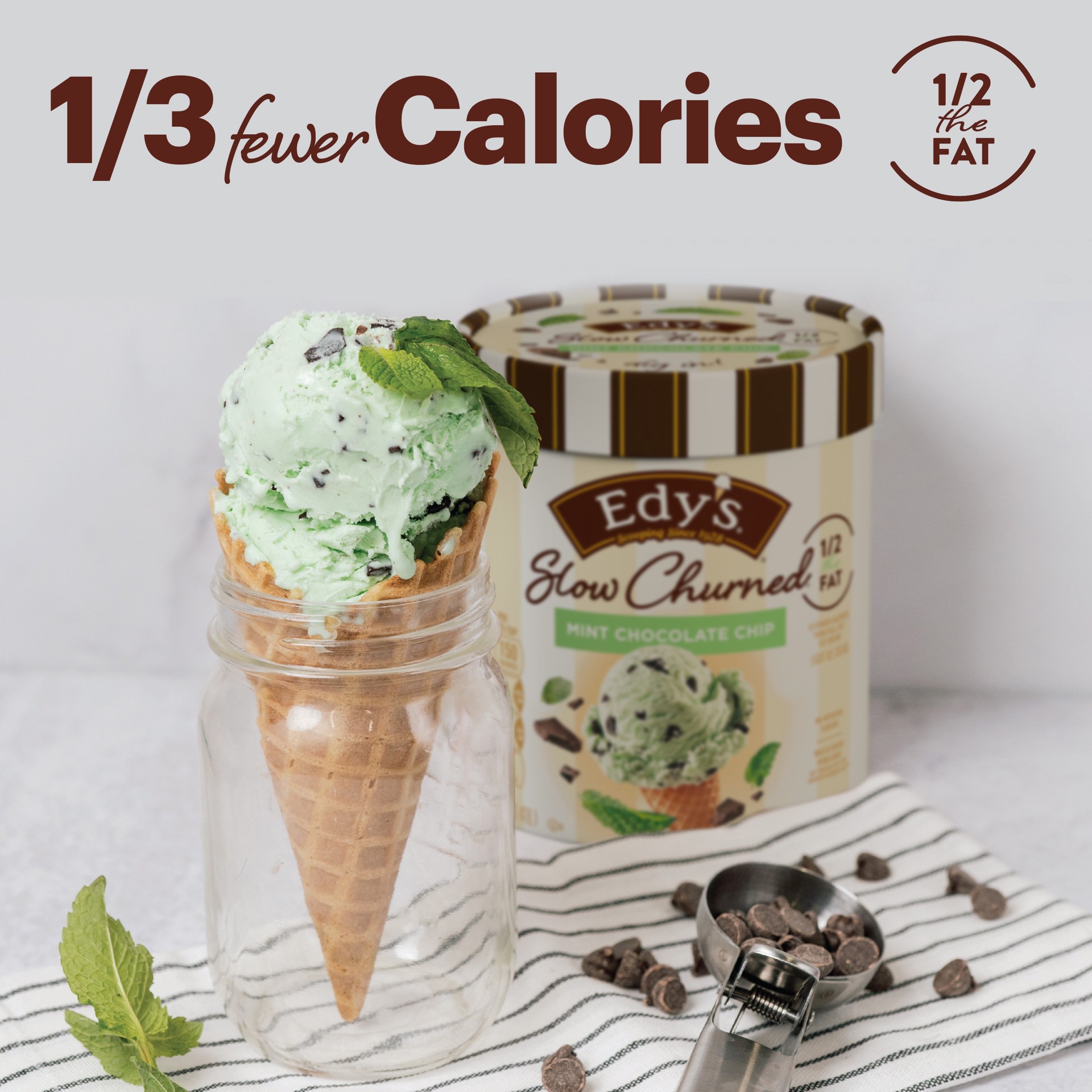 slide 2 of 5, Edy's Slow Churned Light Mint Chocolate Chip Ice Cream 1.5 qt, 1.5 qt