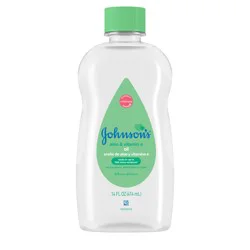 Johnson's Oil, Mineral Oil with Aloe Vera & Vitamin E helps to Prevent Moisture Loss, Soothing, Moisturizing Baby Massage Oil, 14 fl. oz