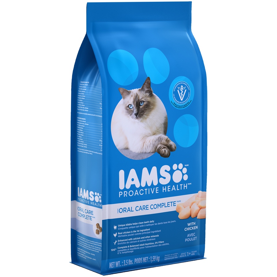 slide 2 of 9, IAMS ProActive Health Oral Care Complete Cat Food With Chicken, 3.5 lb