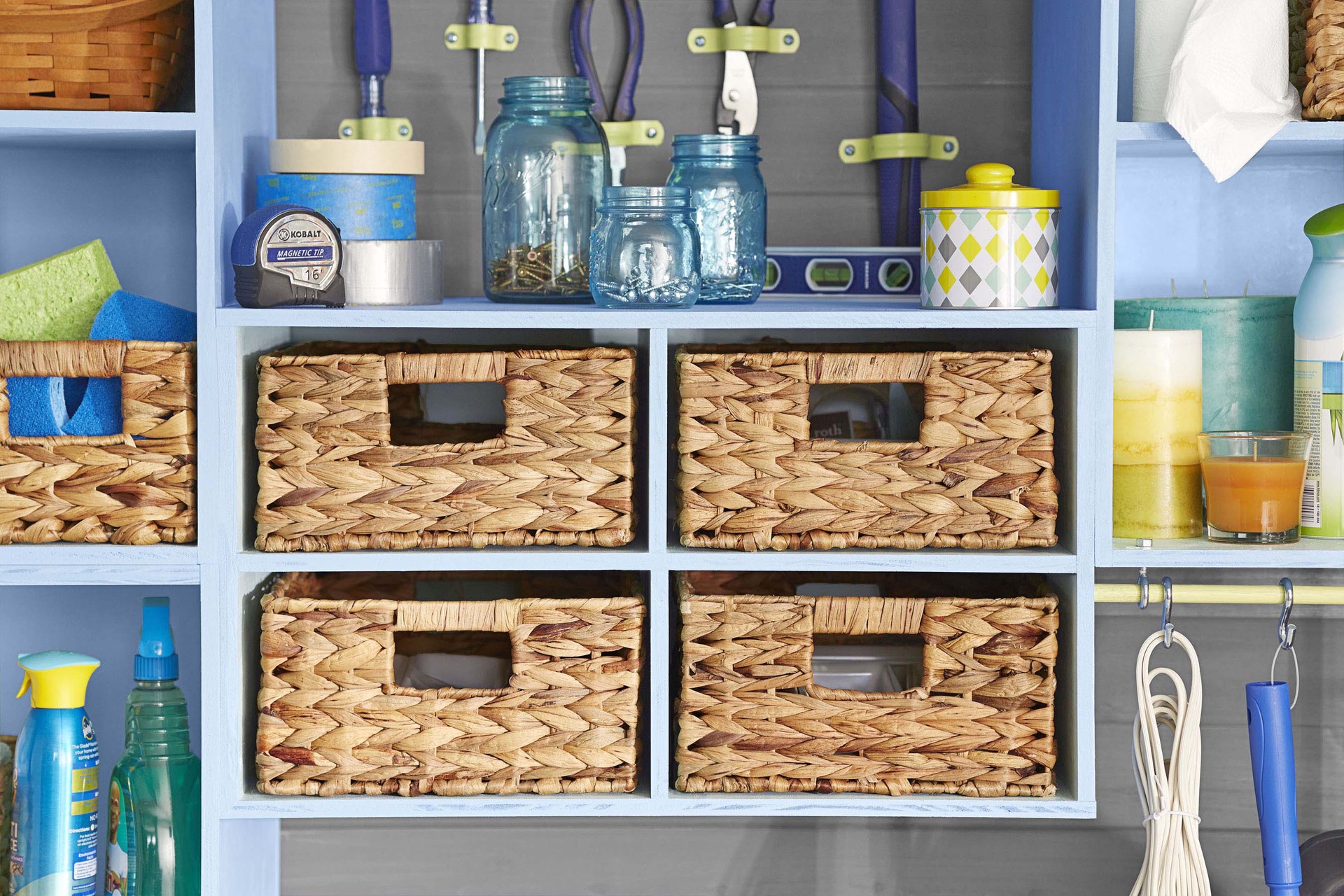 slide 2 of 2, AMERICAN VALVE 4 -Pack 1-in to 1-in dia Galvanized 2-hole pipe strap, 1 ct