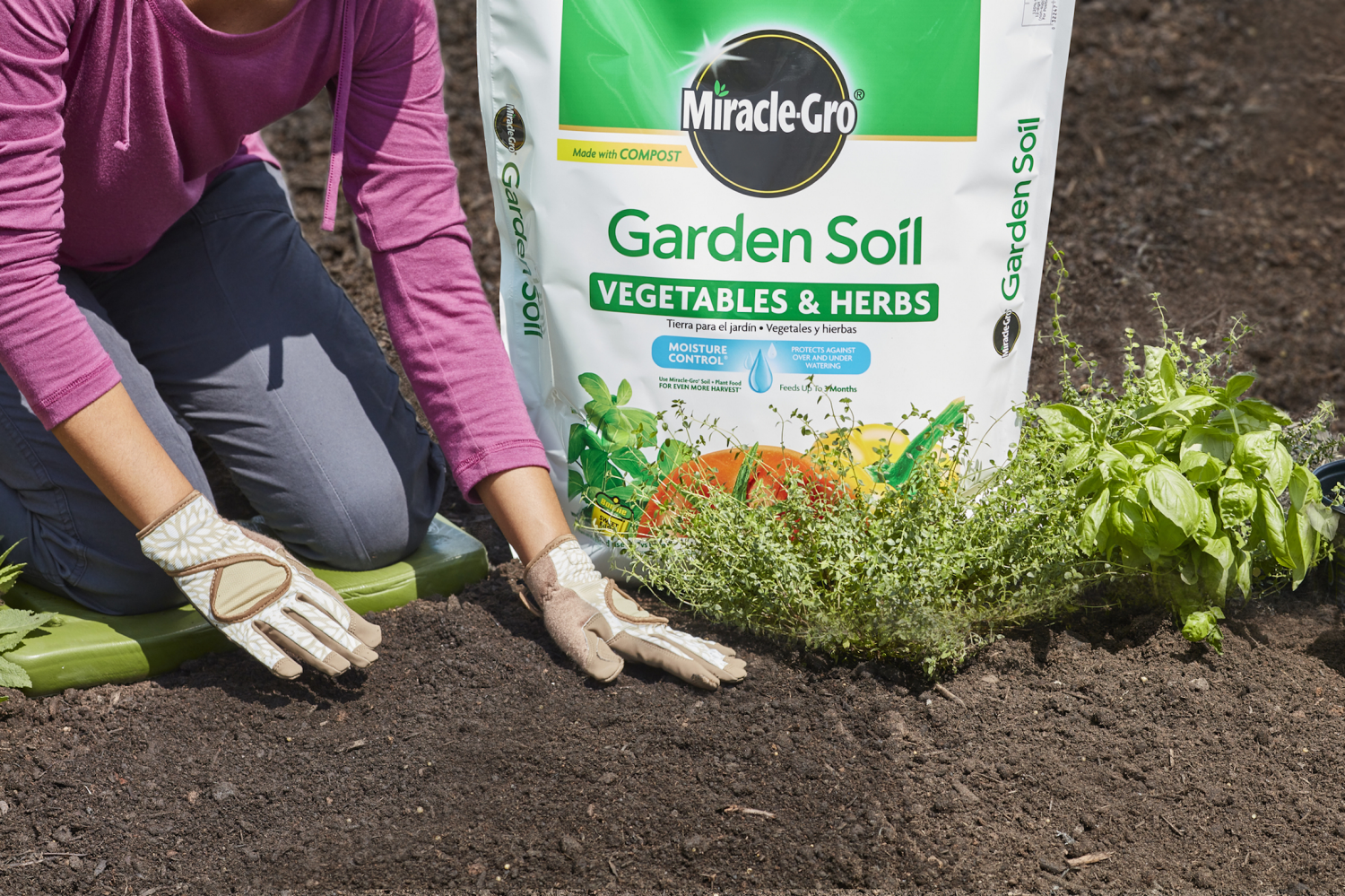 slide 4 of 5, Miracle-Gro Garden Soil, Vegetables & Herbs, 1.5 cu ft