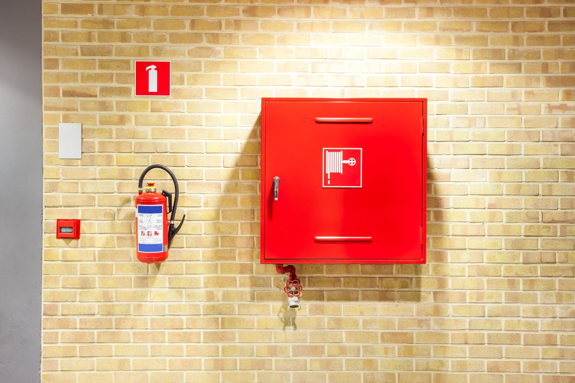 slide 2 of 2, Hillman 3 -Pack 1/4-in to 1-in dia Steel Adjustable clamp, 1 ct