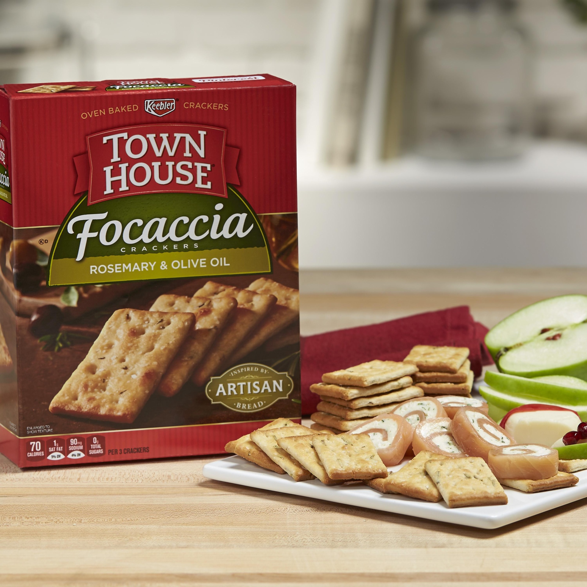 slide 4 of 5, Keebler Town House Focaccia Crackers, Rosemary & Olive Oil, 9 oz