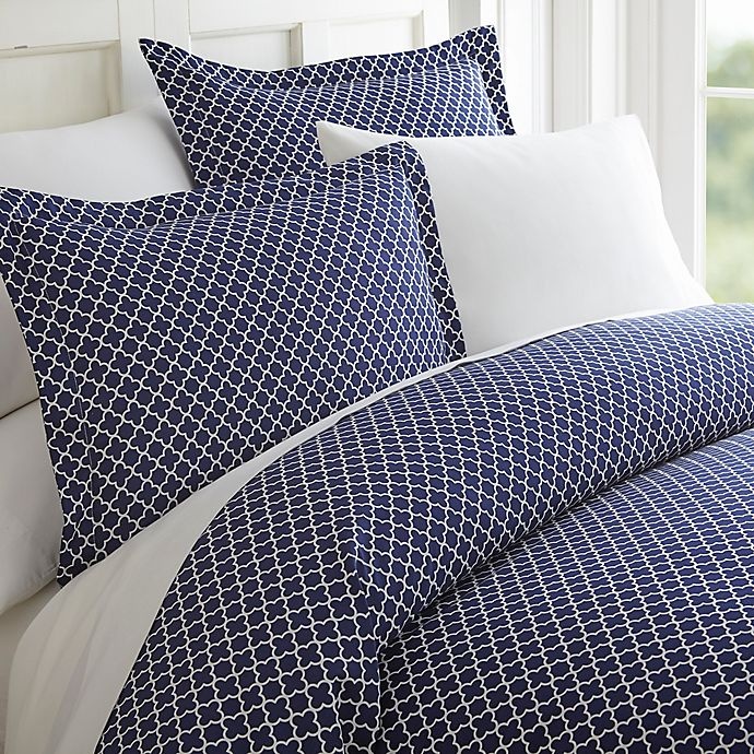 slide 1 of 1, Home Collection Quatrefoil Queen Duvet Cover Set - Navy, 3 ct