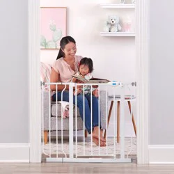 Regalo Extra Wide Walk Thru Baby Gate