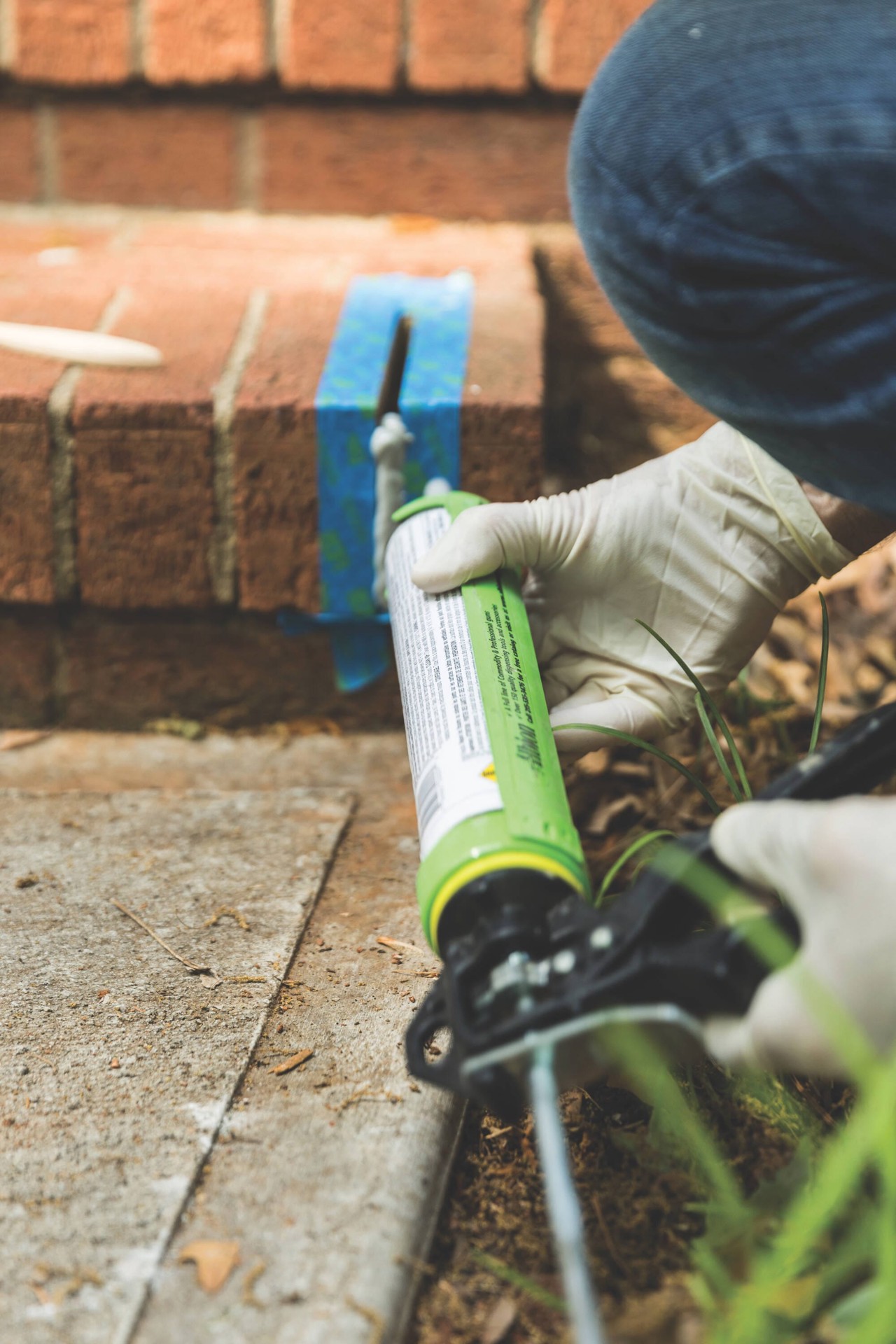 slide 2 of 4, Sakrete Non-Sag 10.1 -fl oz Concrete Sealant, 1 ct