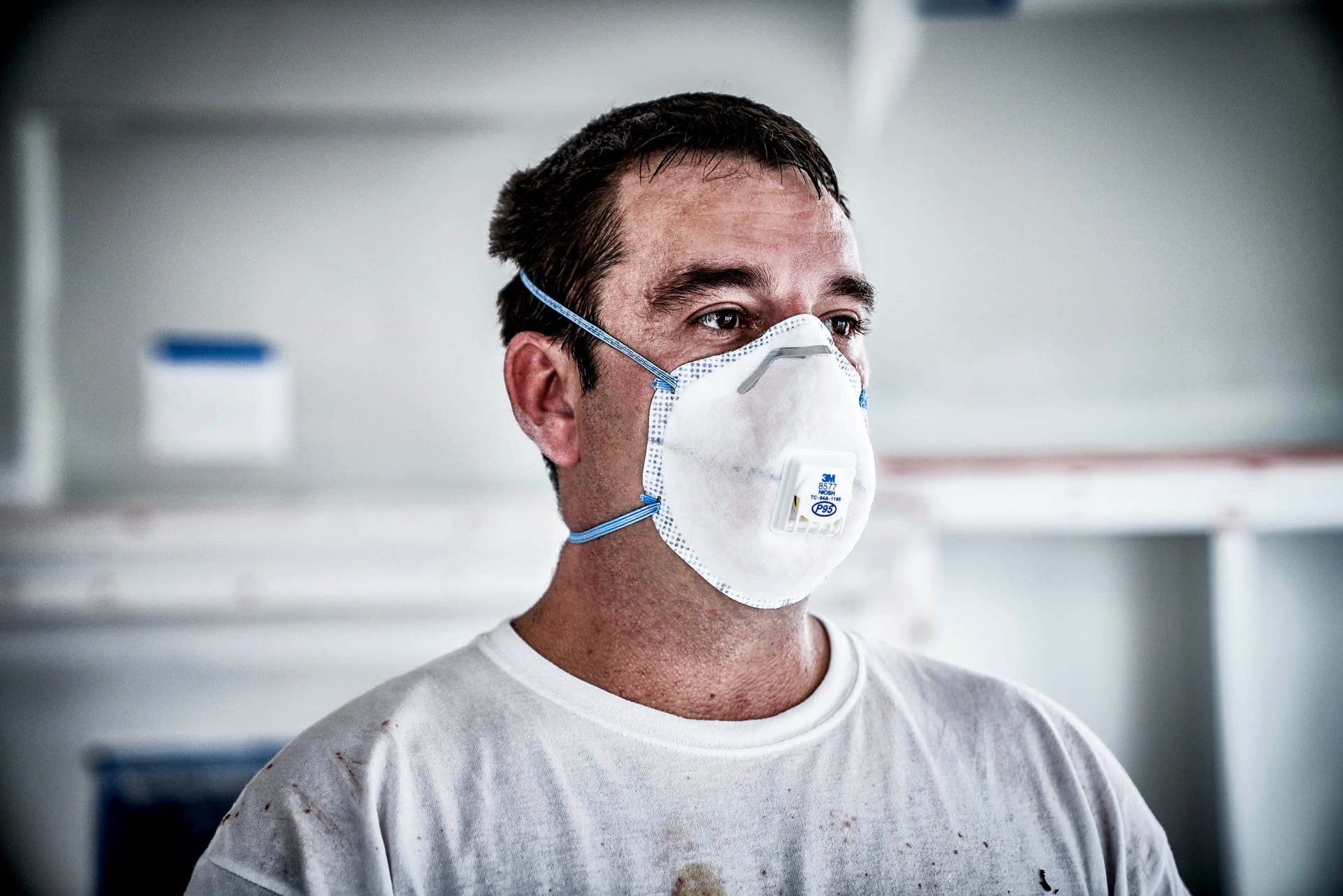 slide 3 of 6, 3M White P95 Multi-Purpose Valved Respirator 2 -Pack, 1 ct