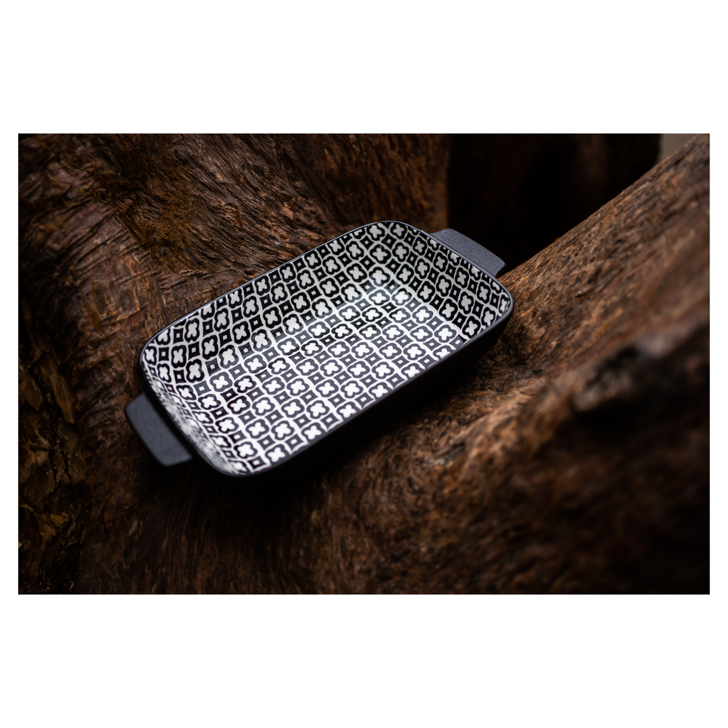 slide 6 of 6, Bia Large Black Baker Dish Geo 1.75qt, 1.75 qt