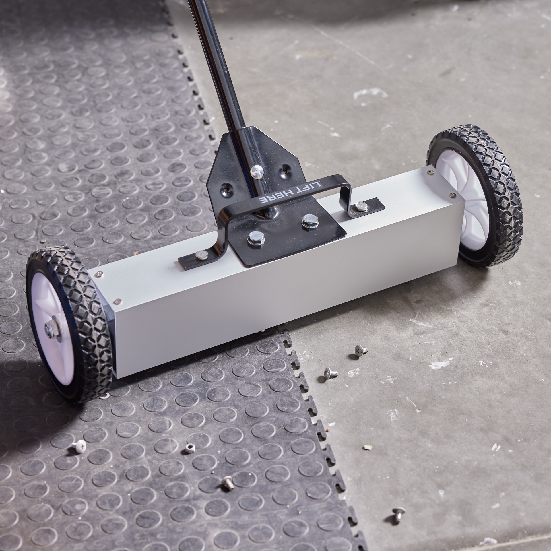 slide 3 of 6, Project Source 18-in Steel Magnetic Sweeper, 1 ct