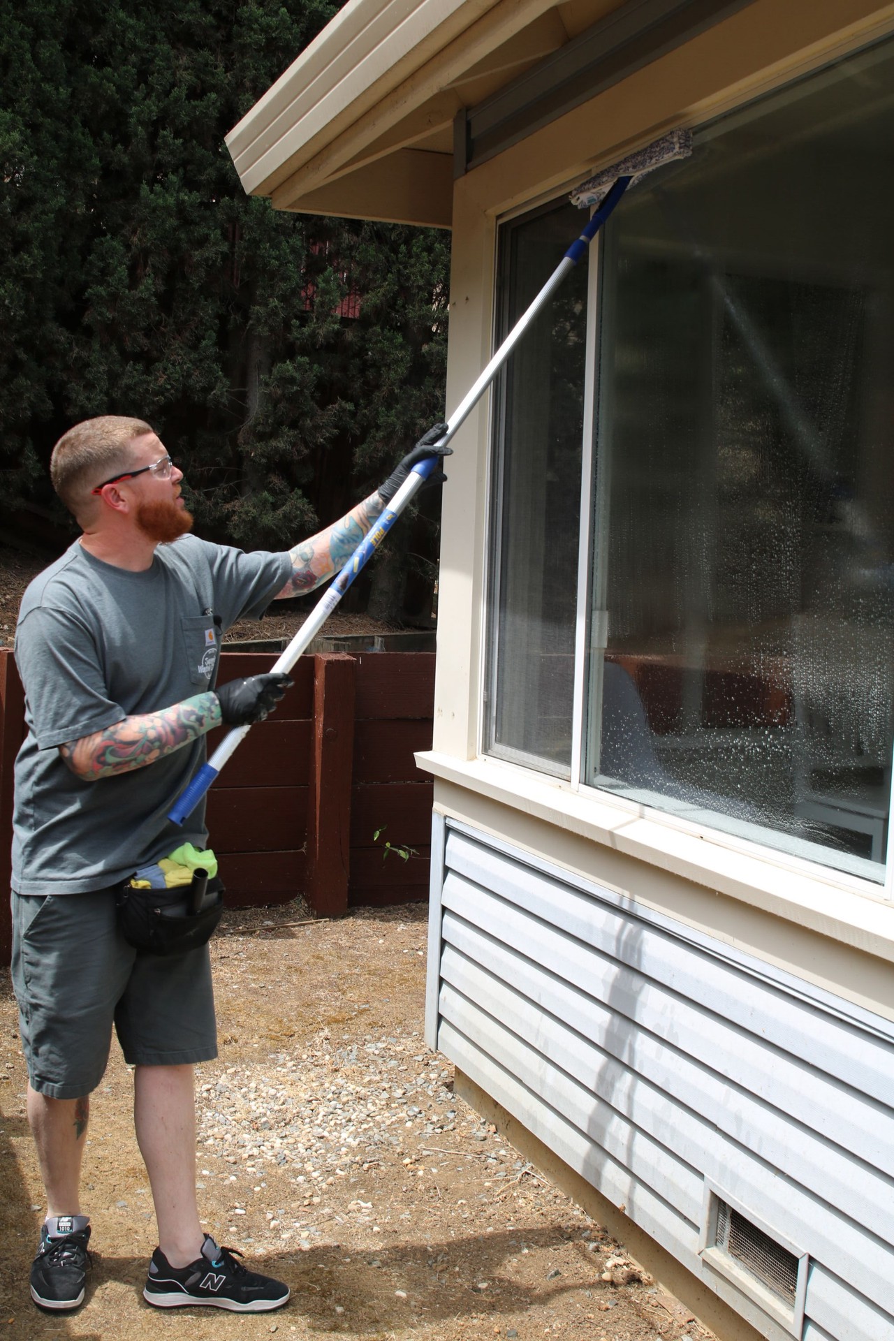 slide 4 of 4, Ettore 5-ft to 16-ft REA-C-H Telescoping Aluminum Extension Pole, 1 ct