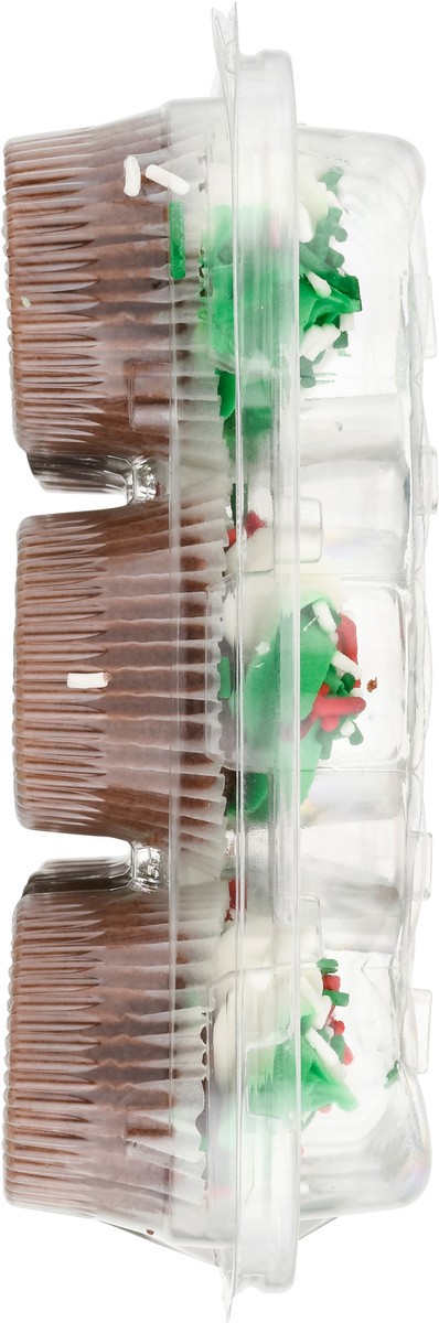 slide 5 of 13, two-bite Chocolate Cupcakes 10 oz, 10 oz