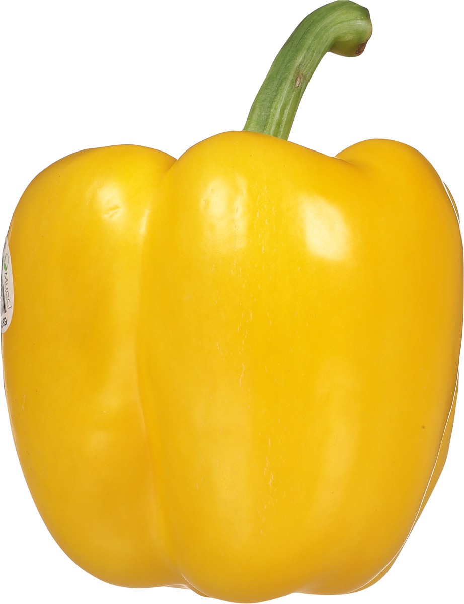 slide 4 of 11, Mucci Farms Yellow Bell Pepper XL-L 1 ea, 1 ct