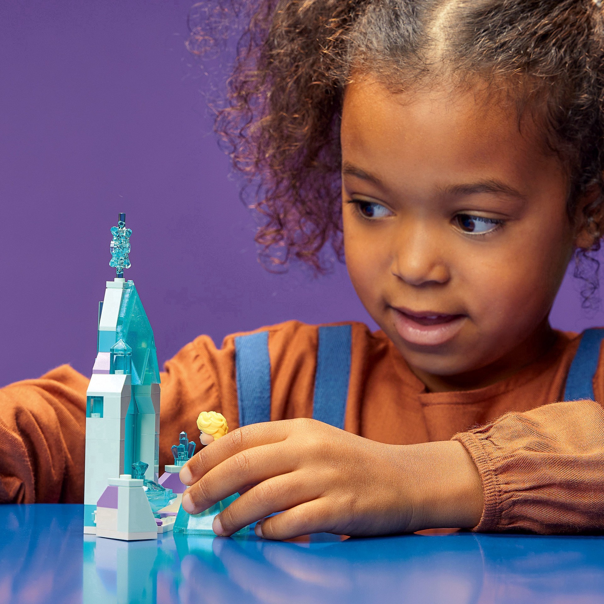 slide 14 of 21, LEGO Disney Princess Elsas Castle Courtyard 43199 Building Set, 1 ct