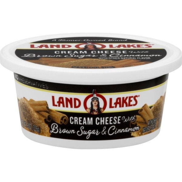 slide 1 of 1, Land O'Lakes Brown Sugar & Cinnamon Cream Cheese, 8 oz