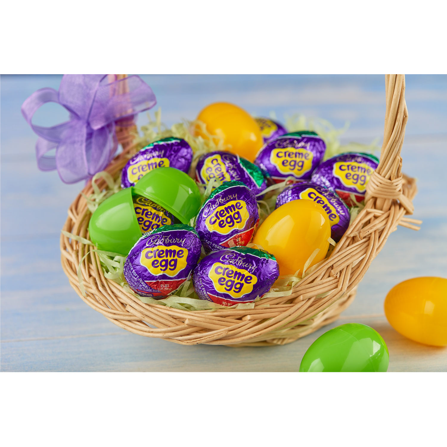 slide 2 of 8, Cadbury Creme Egg Chocolate with Fondant - 1.2 oz, 1.2 oz