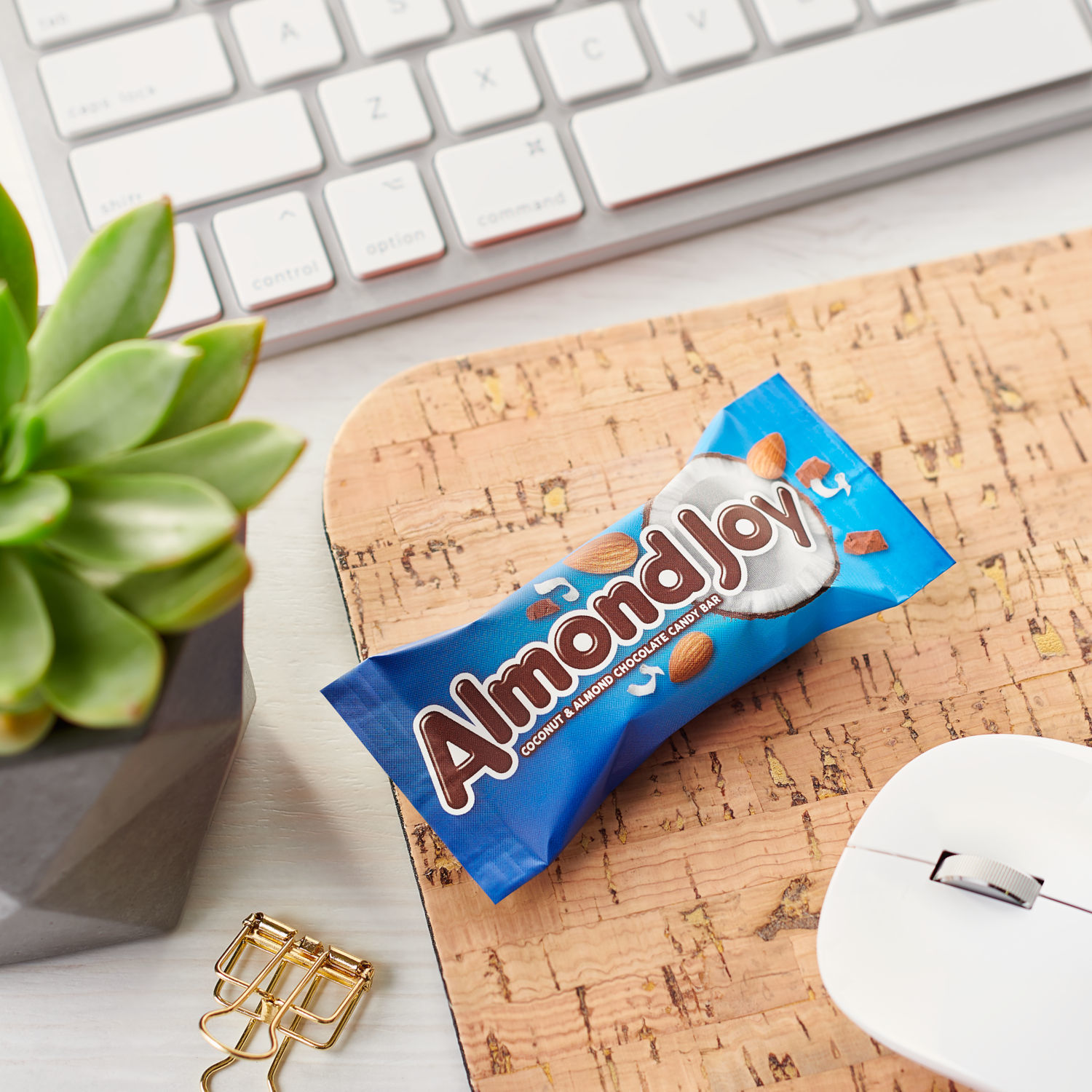 slide 2 of 8, ALMOND JOY Miniatures Coconut and Almond Chocolate Candy Share Pack, 10.2 oz, 10.2 oz