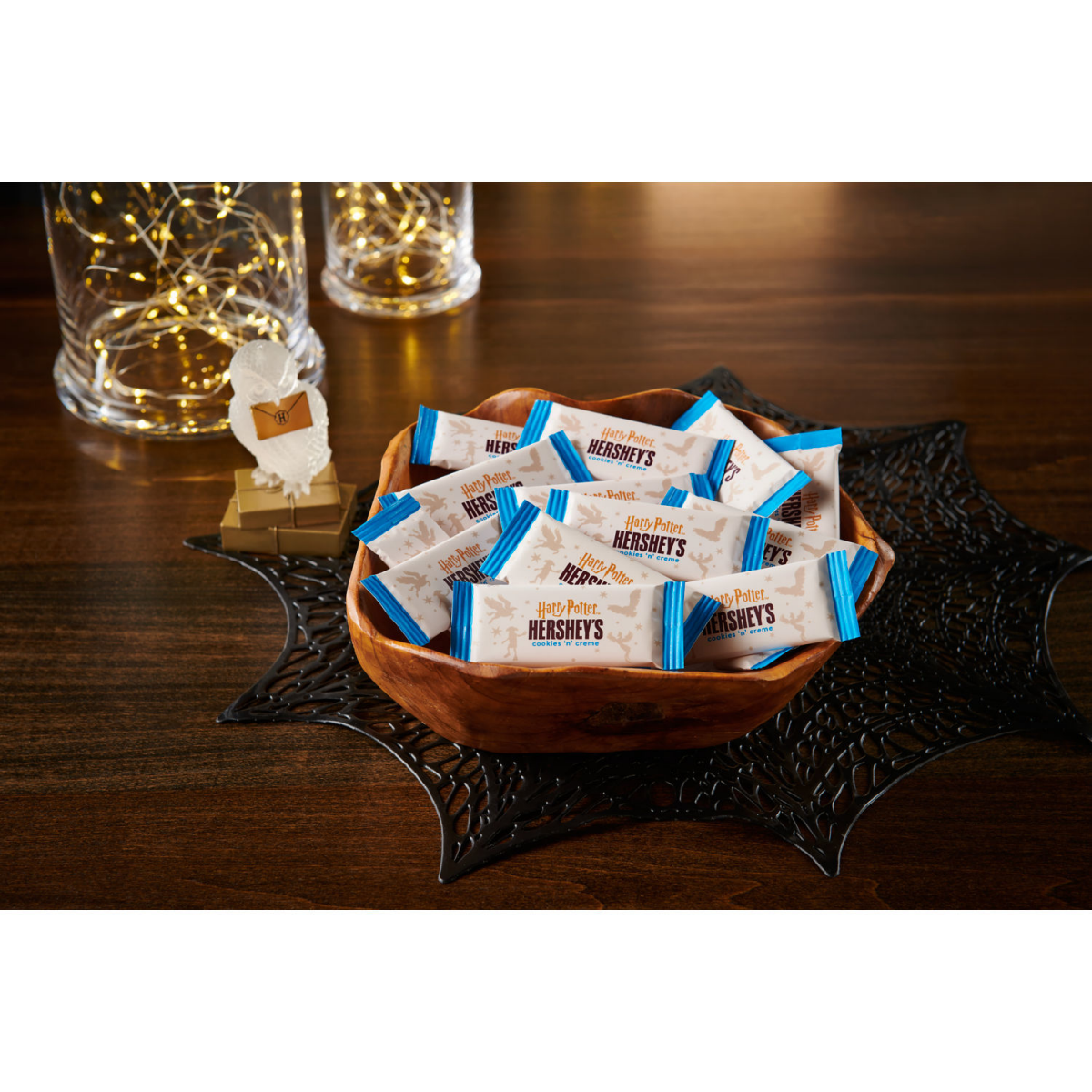 slide 6 of 6, HERSHEY'S Cookies 'n' Creme Harry Potter Magical Friends\, Halloween Candy Bag\, 9.45 oz, 9.45 oz