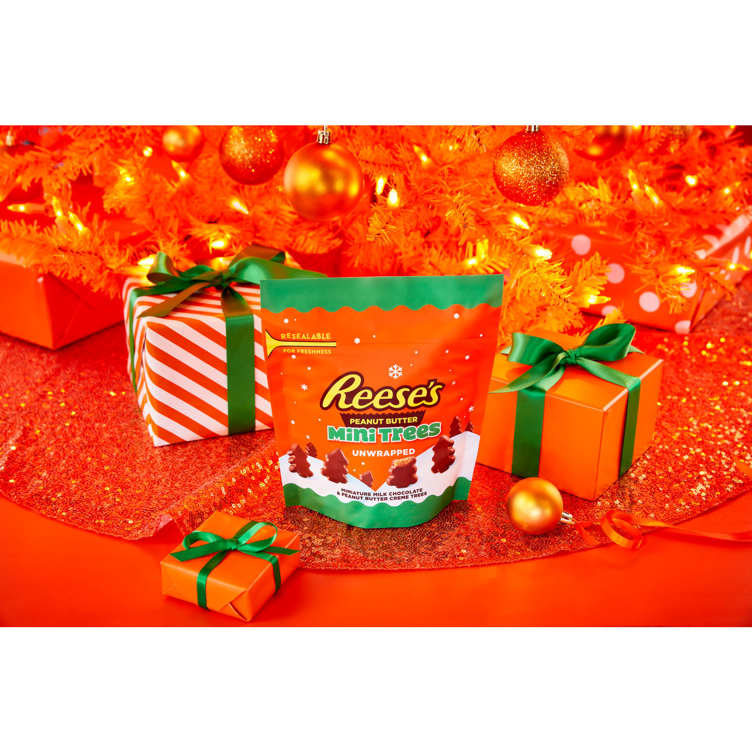 slide 3 of 6, REESE'S Unwrapped Milk Chocolate Peanut Butter Creme Mini Trees, Christmas Candy Bag, 7.6 oz, 7.6 oz