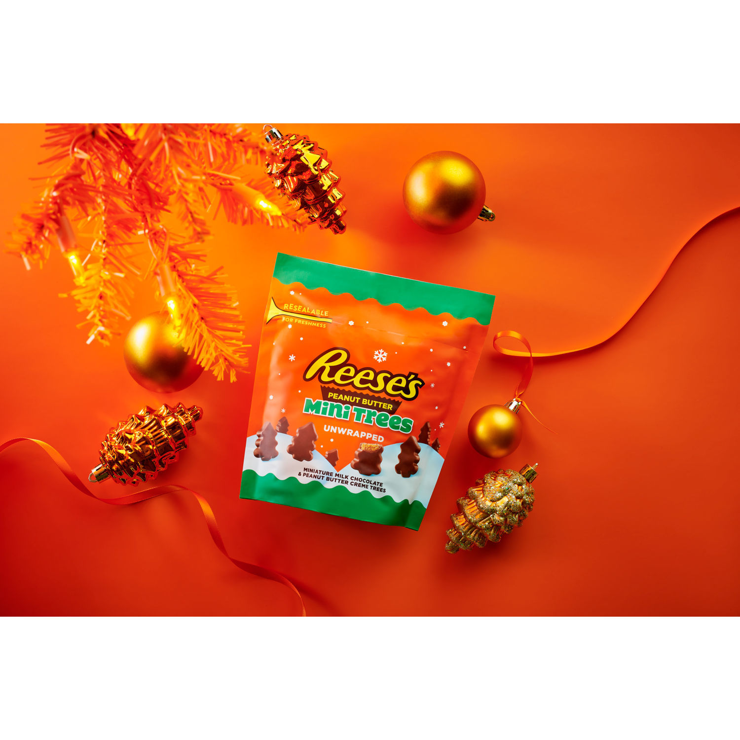 slide 6 of 6, REESE'S Unwrapped Milk Chocolate Peanut Butter Creme Mini Trees, Christmas Candy Bag, 7.6 oz, 7.6 oz