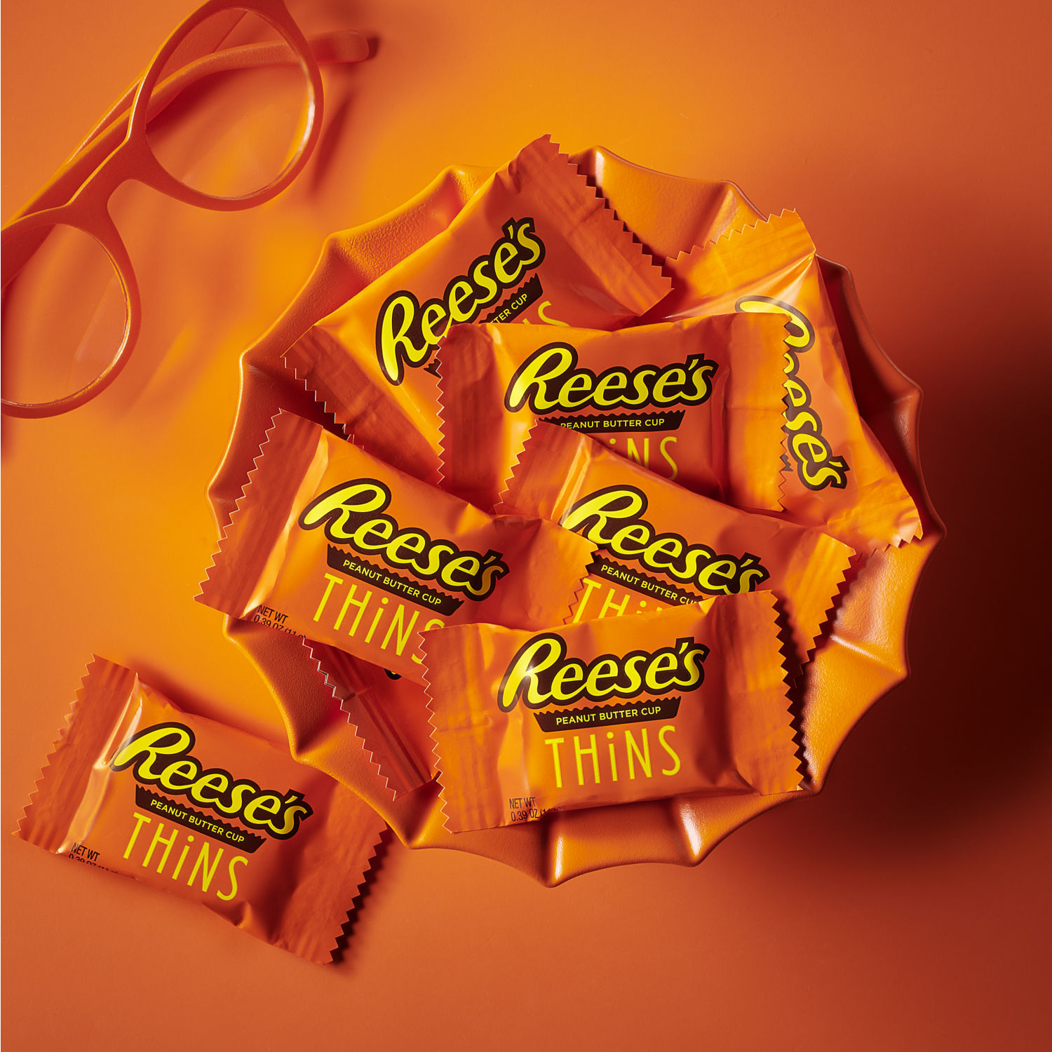 slide 2 of 8, Reese's Peanut Butter Candy, Milk Chocolate, Peanut Butter, Thins, 7.37 oz