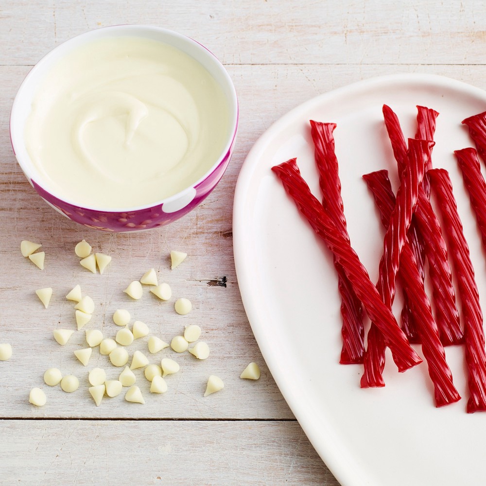 slide 6 of 7, Twizzlers Candy, Strawberry Flavor, 32 oz