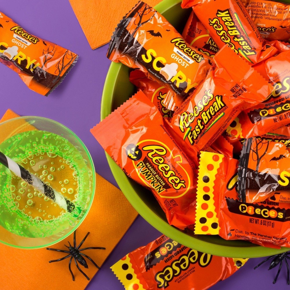 slide 4 of 4, Reese's Reese Peanut Butter Lovers Halloween Assortment, 55 ct; 33.9 oz