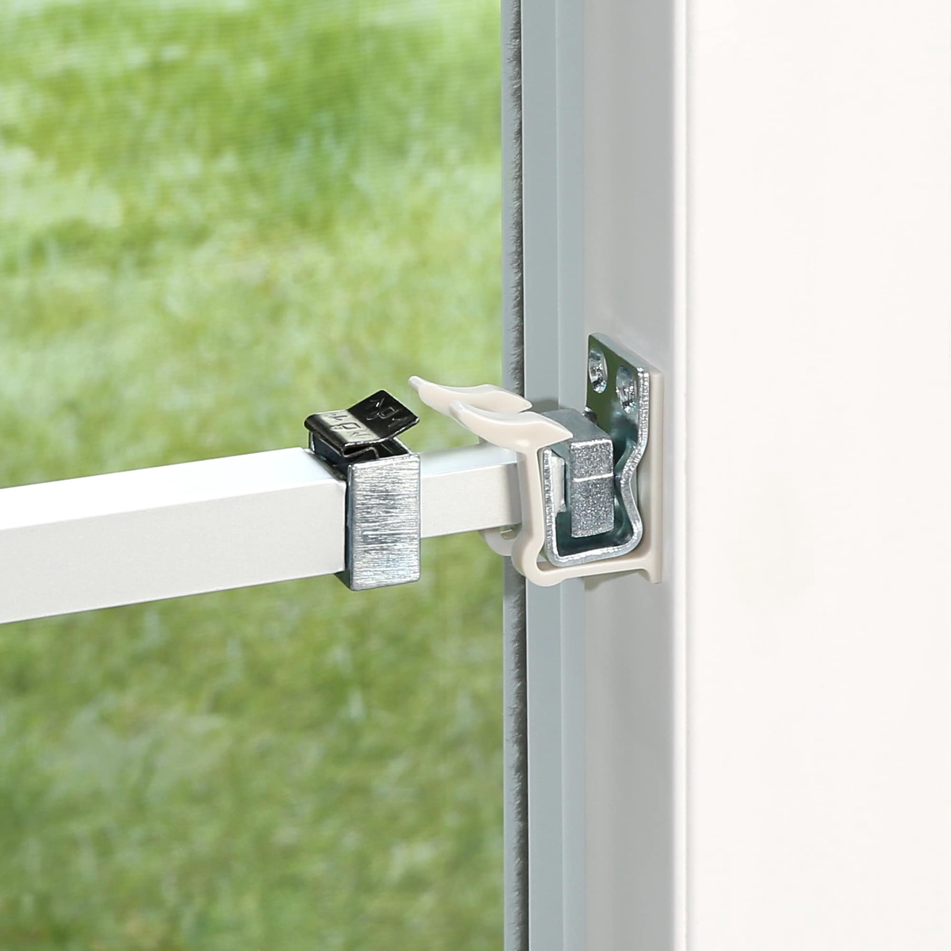 slide 6 of 6, RELIABILT 28-in to 48-in Adjustable Aluminum Sliding Patio Door Security Bar, 1 ct