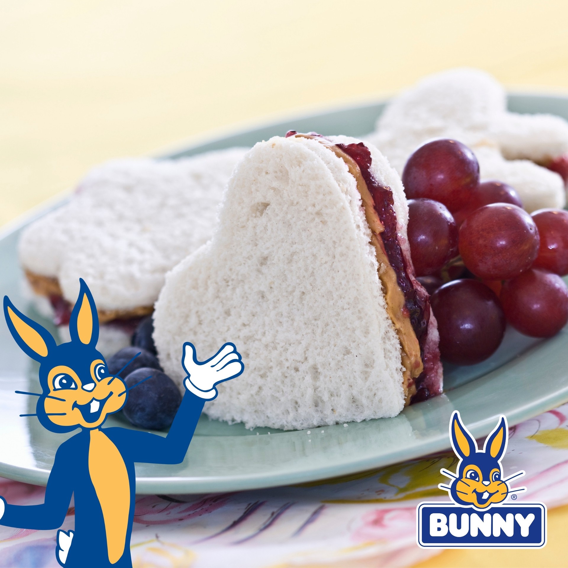 slide 4 of 5, Bunny White Sandwich Bread, 24 oz, 24 oz