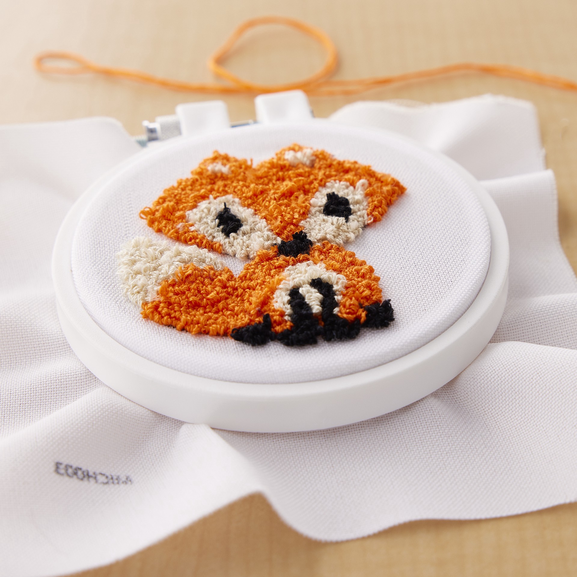 slide 3 of 3, Fox Punch Needle Kit By Loops & Threads, 3.5 in