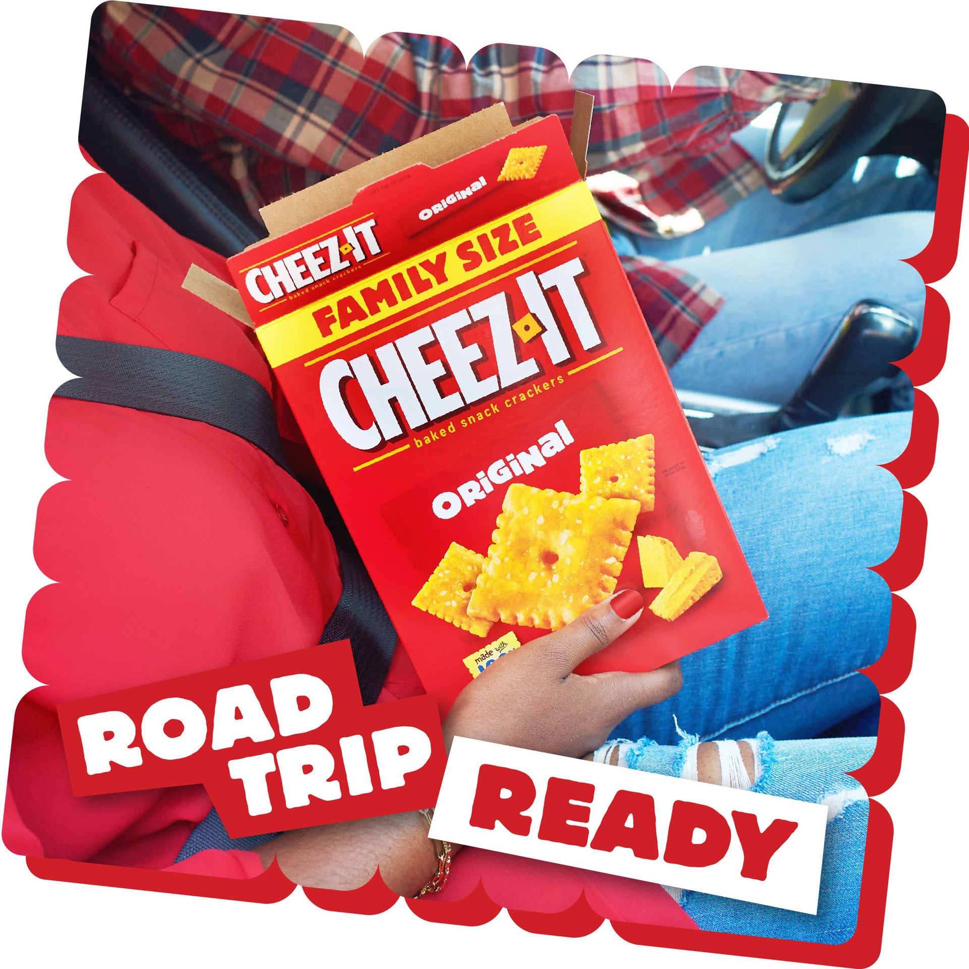 slide 5 of 5, Cheez-It Cheese Crackers, Baked Snack Crackers, Lunch Snacks, Family Size, Original, 21oz Box, 1 Box, 21 oz