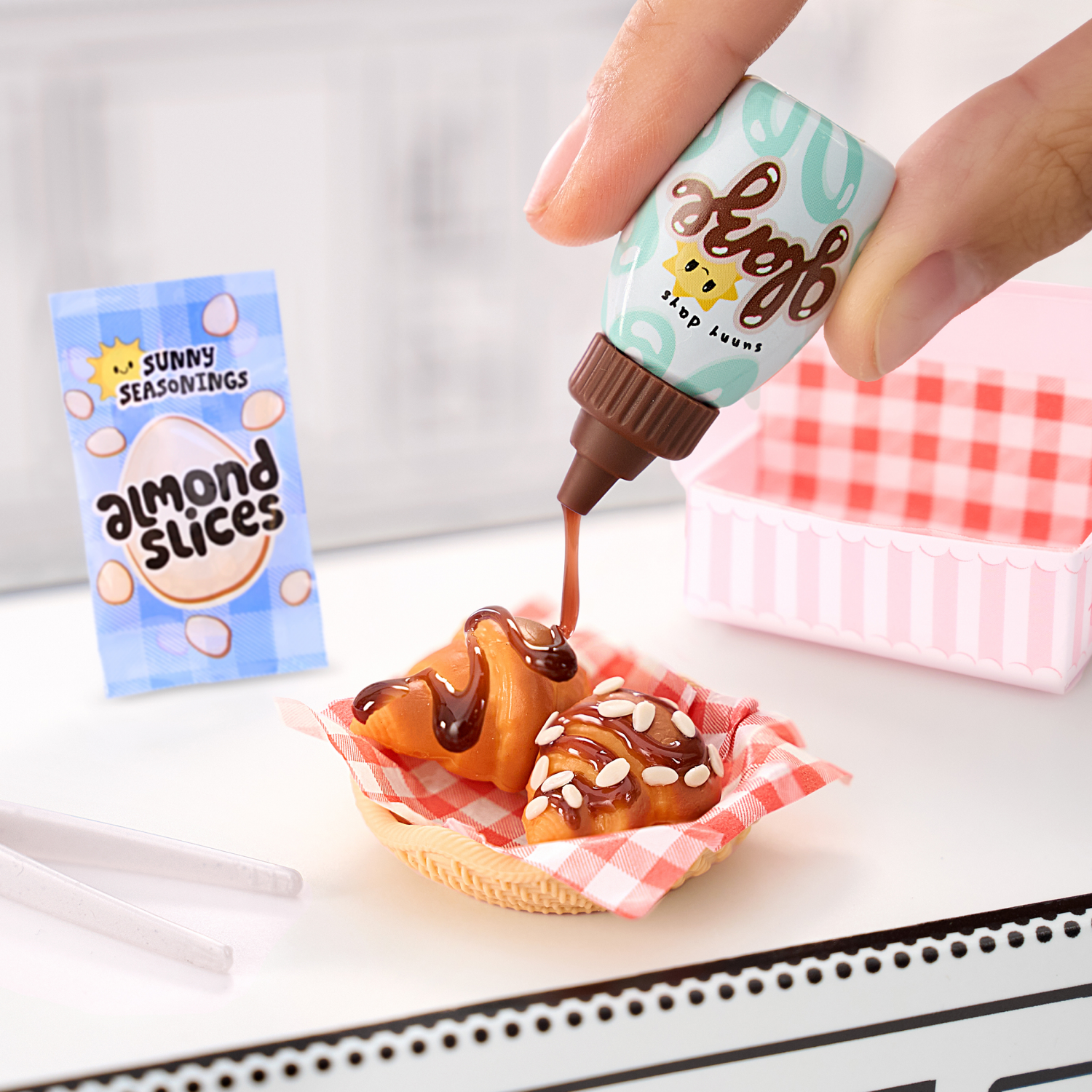 slide 3 of 8, MGA's Miniverse - Make It Mini Foods: Café Series 3B, 1 ct