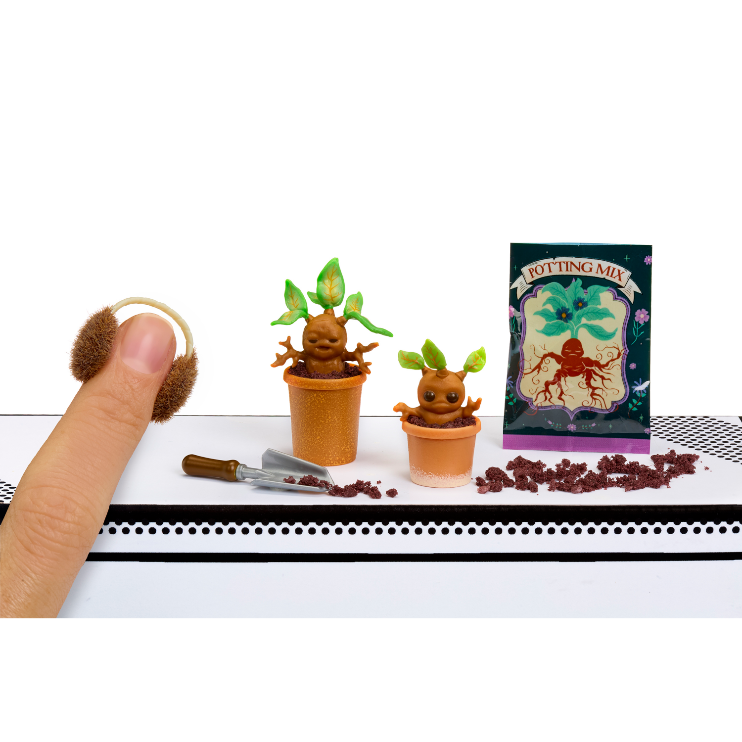 slide 6 of 8, MGA's Miniverse - Make It Mini Harry Potter Hogwarts, 1 ct