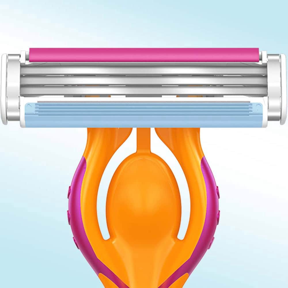 slide 3 of 6, Venus Refillable Disposable Razor With Four Razor Refills, 4 ct