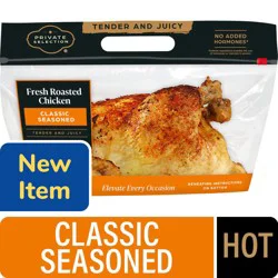 Private Selection® Classic Seasoned Whole Rotisserie Chicken Hot, 32 oz