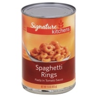 slide 1 of 1, Signature Kitchens Spaghetti Rings In Tomato Sauce, 15 oz