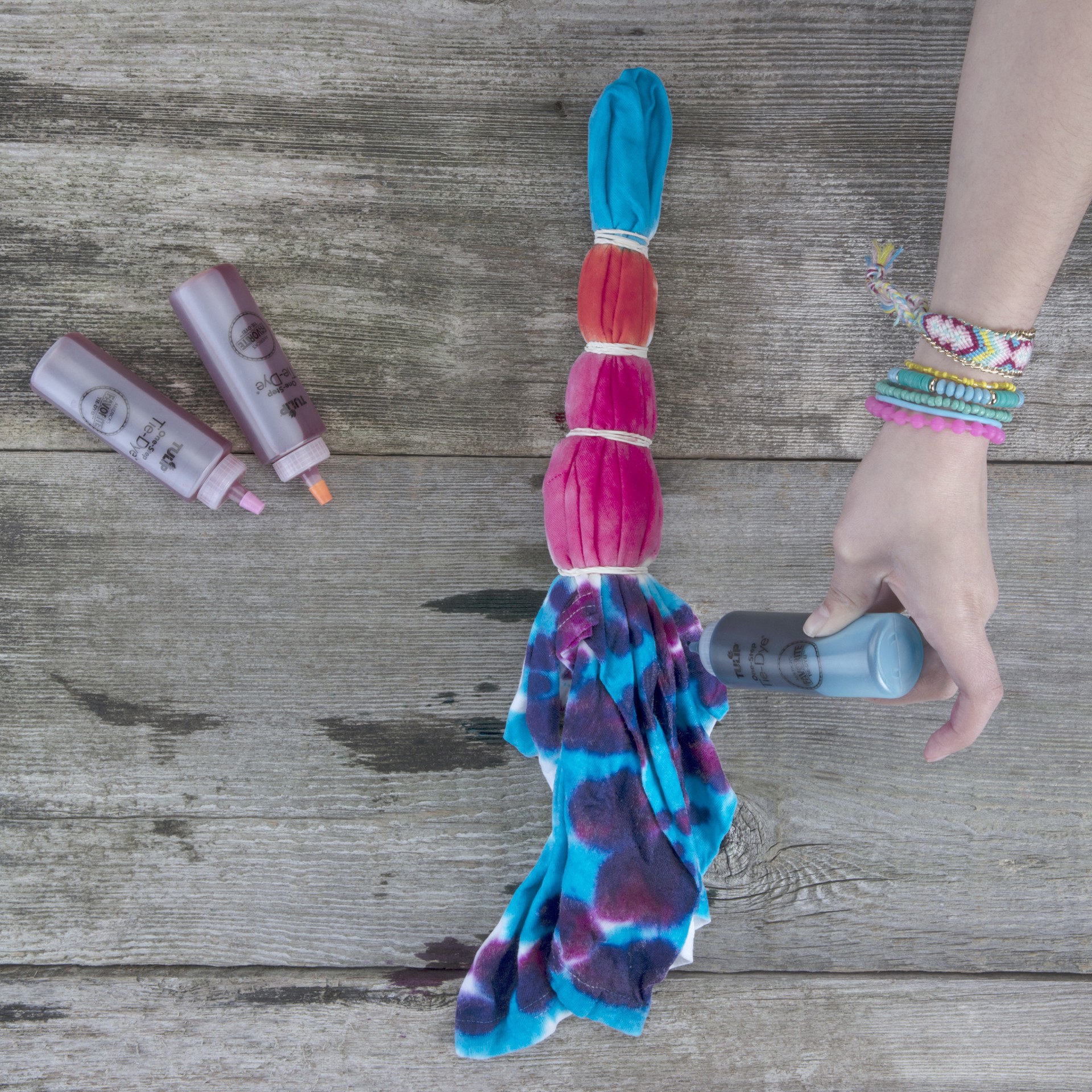 slide 2 of 8, Tulip One-Step Tie-Dye Kit, Small, 1 ct