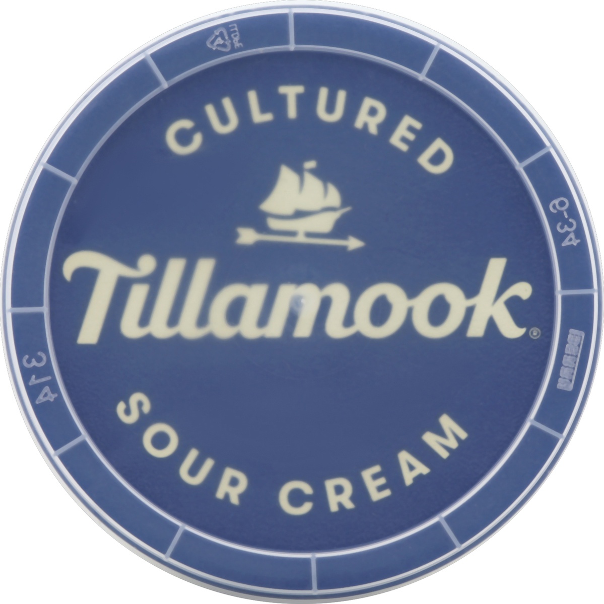 slide 7 of 7, Tillamook Premium Sour Cream, 16 oz