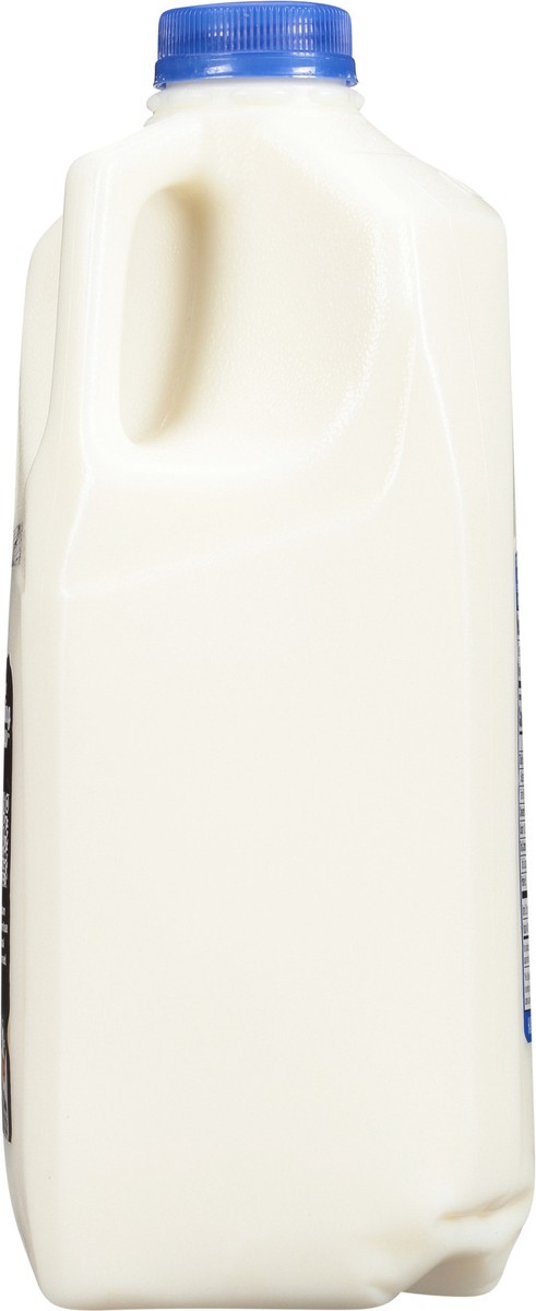 slide 4 of 7, Swiss Premium Dairy 2% Reduced Fat Milk with Vitamin A and D, Milk Half Gallon - 1 Jug, 1/2 gal