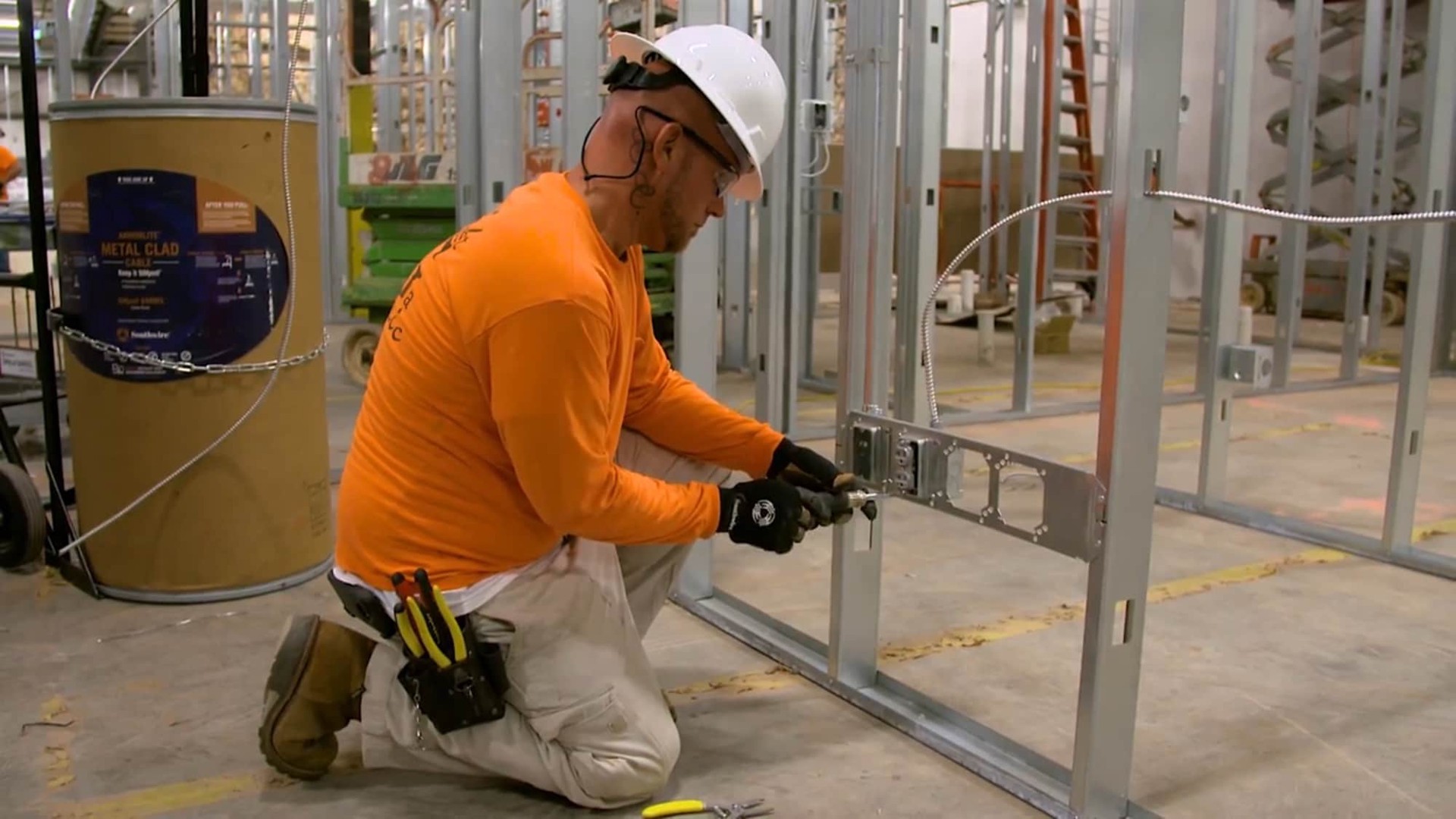 slide 4 of 4, 250-ft 12 / 2 Solid Aluminum MC Cable (Metal Clad), 1 ct