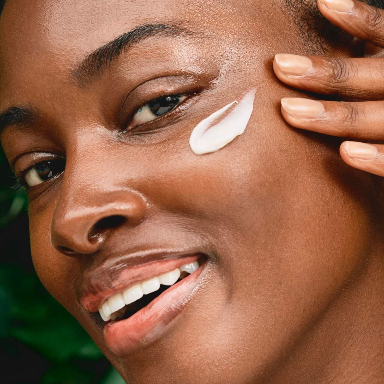 slide 6 of 10, Clarins Multi-Active Day Moisturizer for Lines, Pores, Glow with Niacinamide 1.7 oz / 50 ml, 