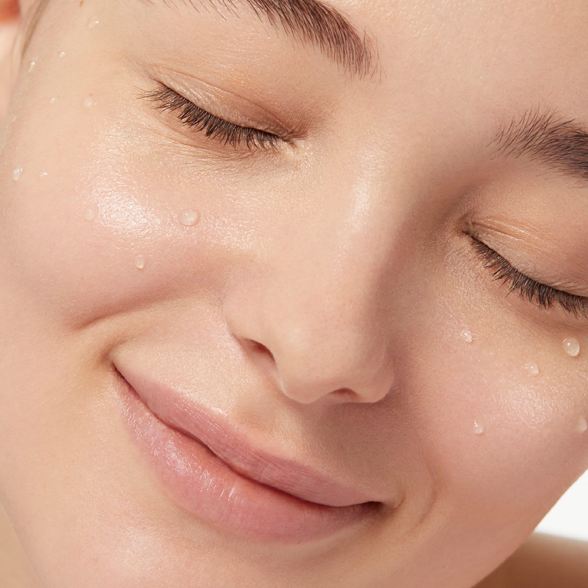 slide 3 of 5, Clarins Hydrating Toner Lotion with Aloe Vera 6.7 oz/ 200 mL, 