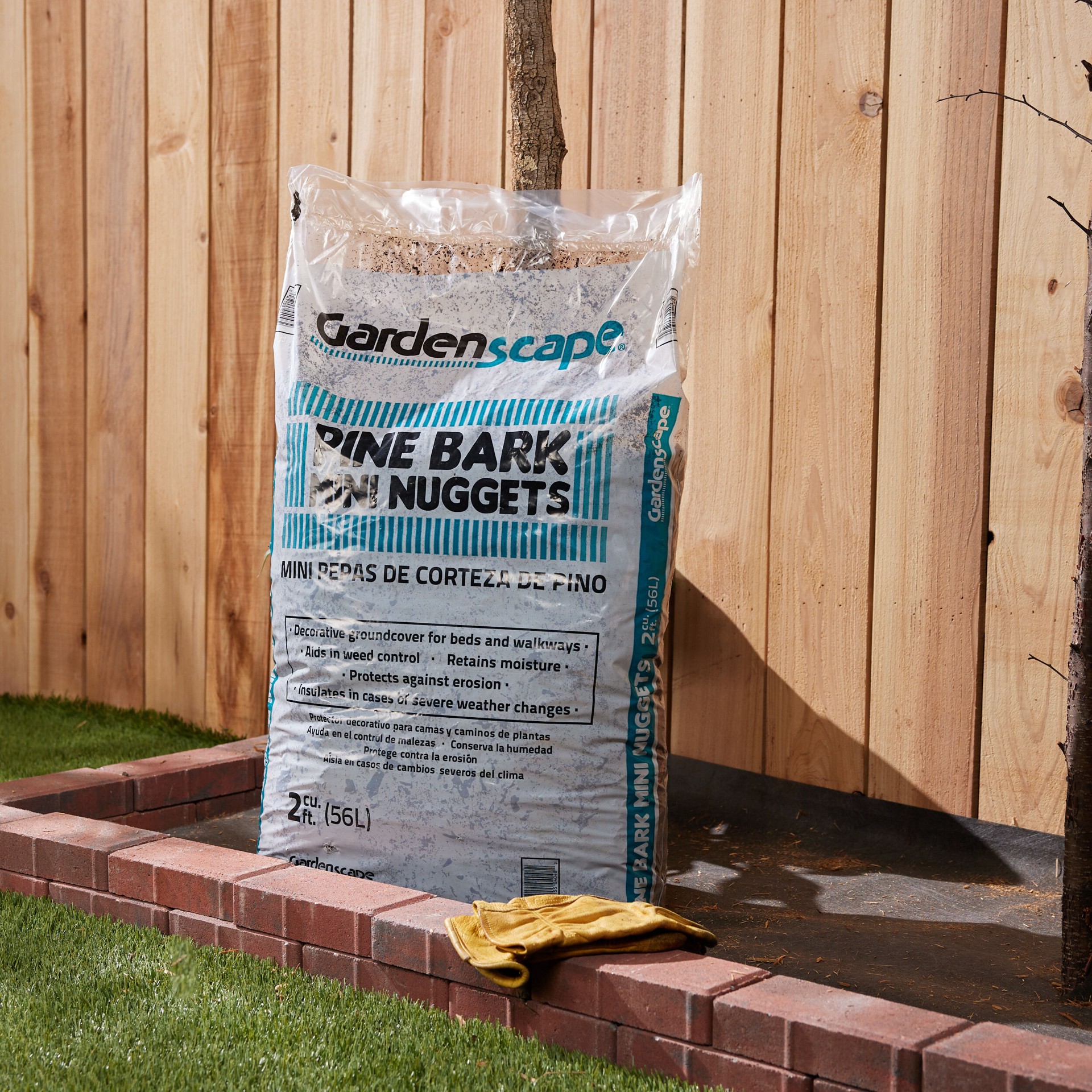 slide 5 of 6, Gardenscape 2 -cu ft Dark brown Pine bark Pine bark mini nuggets mulch, 1 ct