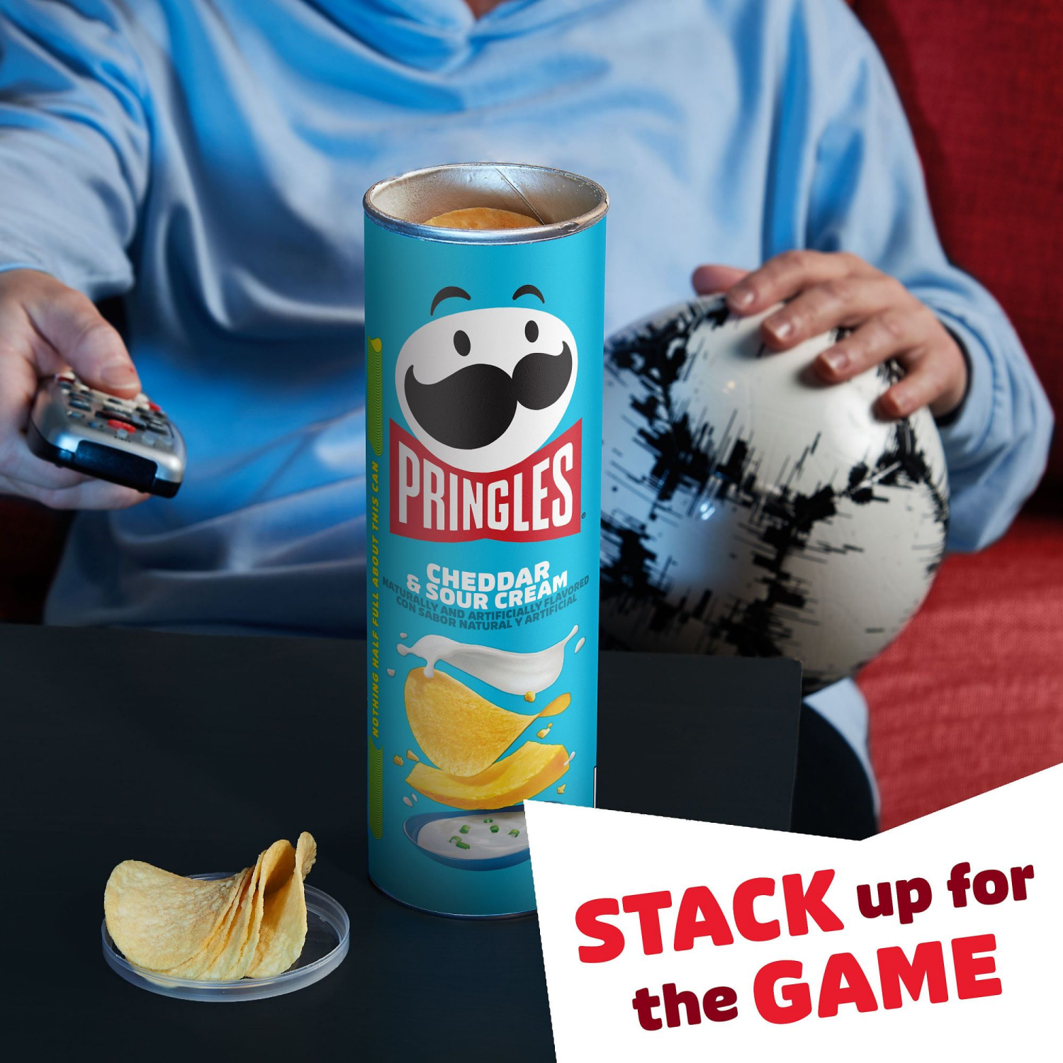 slide 4 of 8, Pringles Cheddar & Sour Cream Potato Crisps 5.5 oz, 5.5 oz