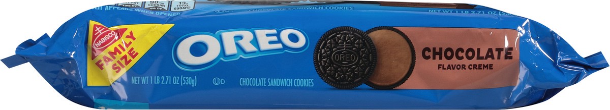 slide 5 of 12, OREO Chocolate Creme Chocolate Sandwich Cookies, Family Size, 18.71 oz, 18.71 oz