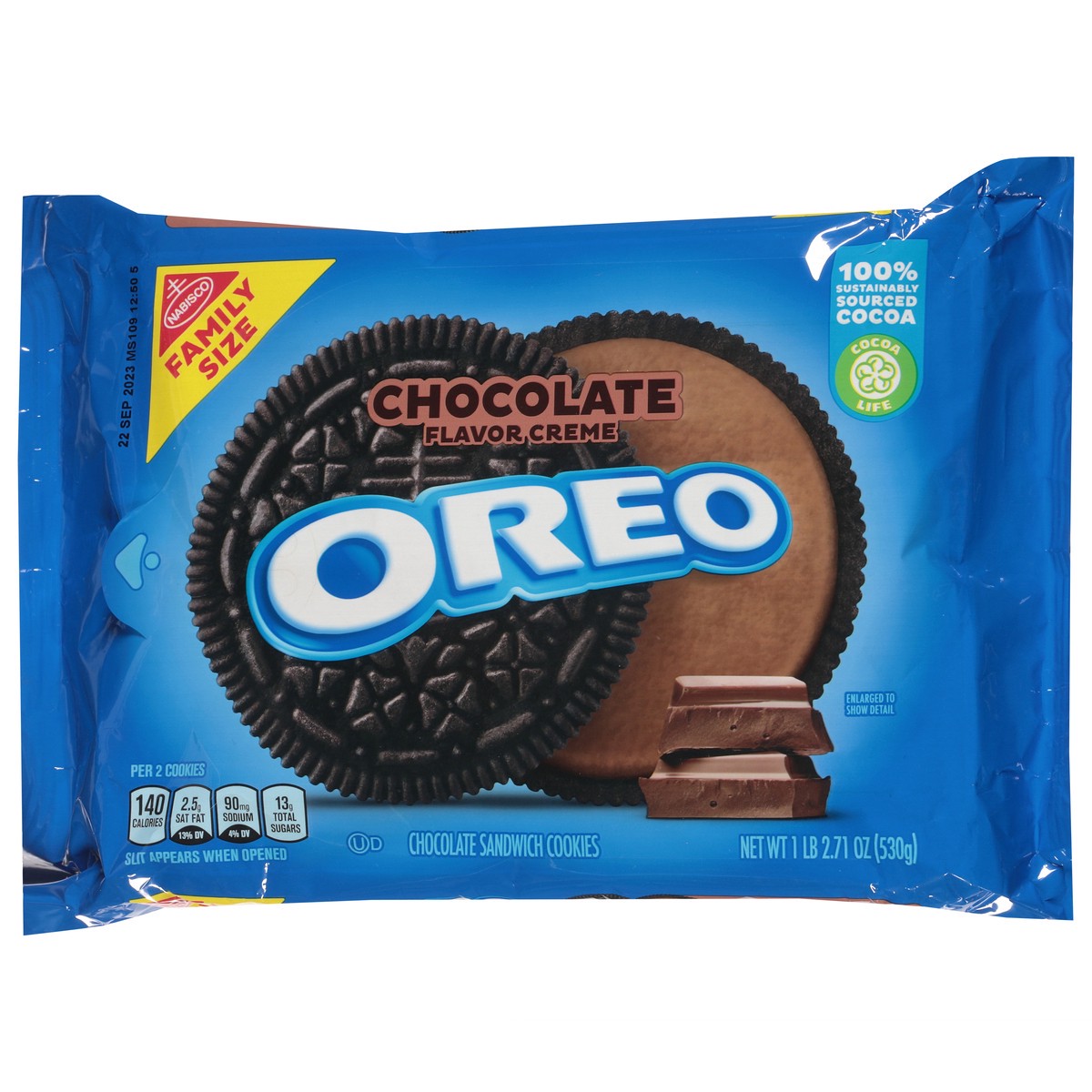 slide 9 of 12, OREO Chocolate Creme Chocolate Sandwich Cookies, Family Size, 18.71 oz, 18.71 oz