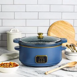 Hy-Vee Seasons 7 Qt. Locking Digital Slow Cooker In Echo Blue