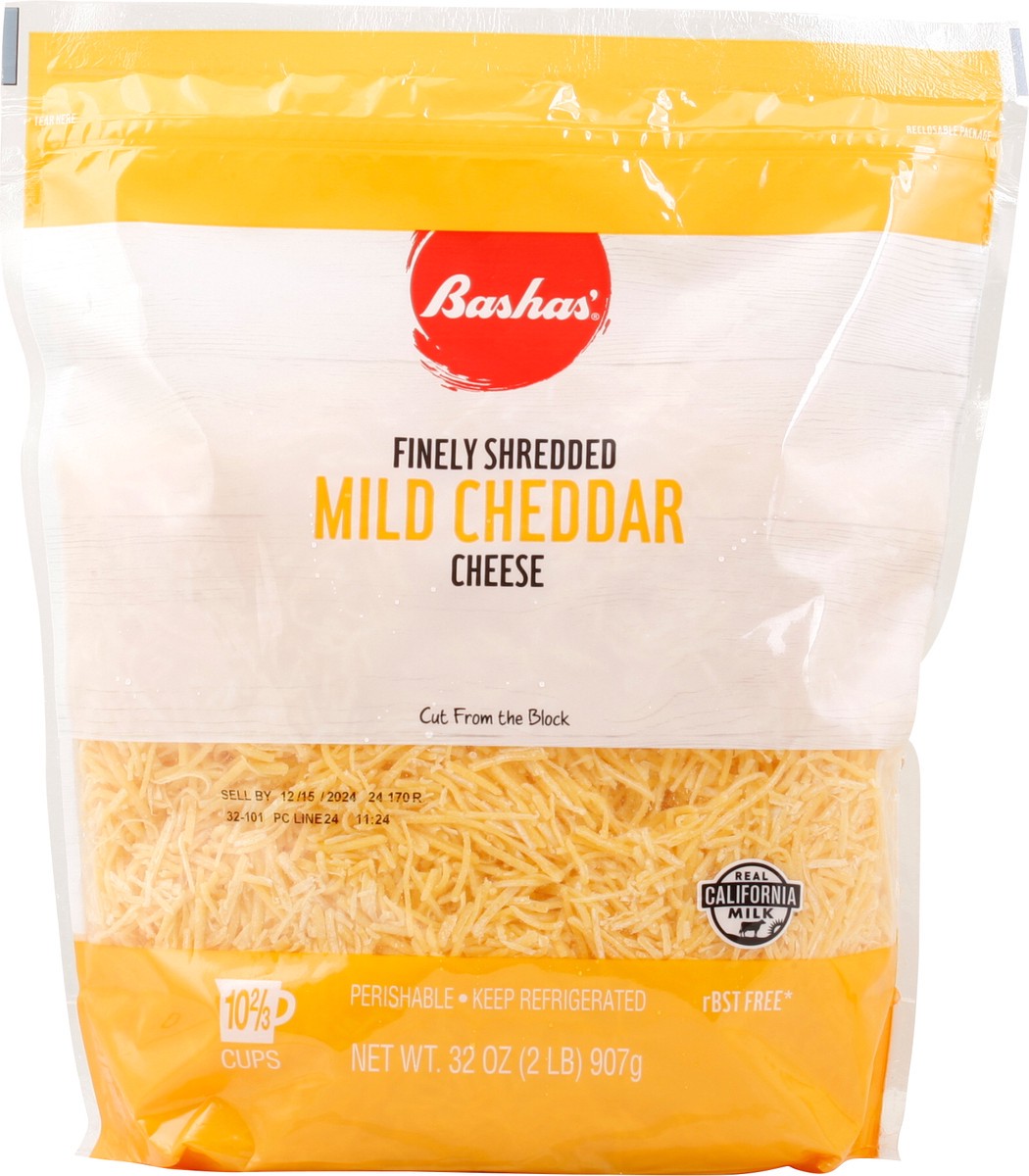 slide 6 of 13, Bashas Fine Shred Mild Cheddar, 32 oz