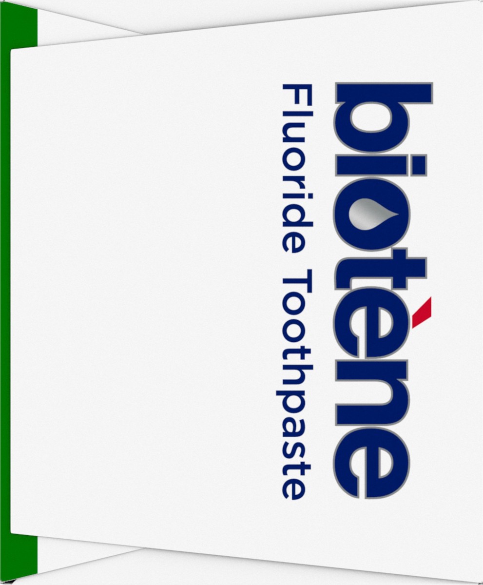 Biotène Fluoride Toothpaste for Dry Mouth Symptoms and Bad Breath